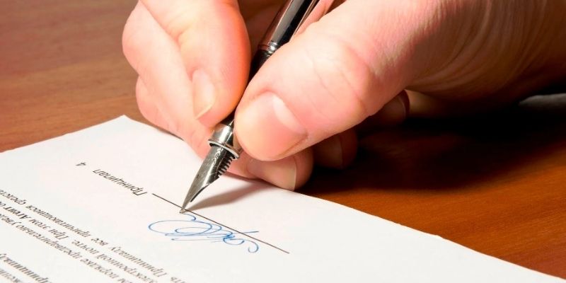 FAQs - Câu hỏi thường gặp trong điều khoản 2025
